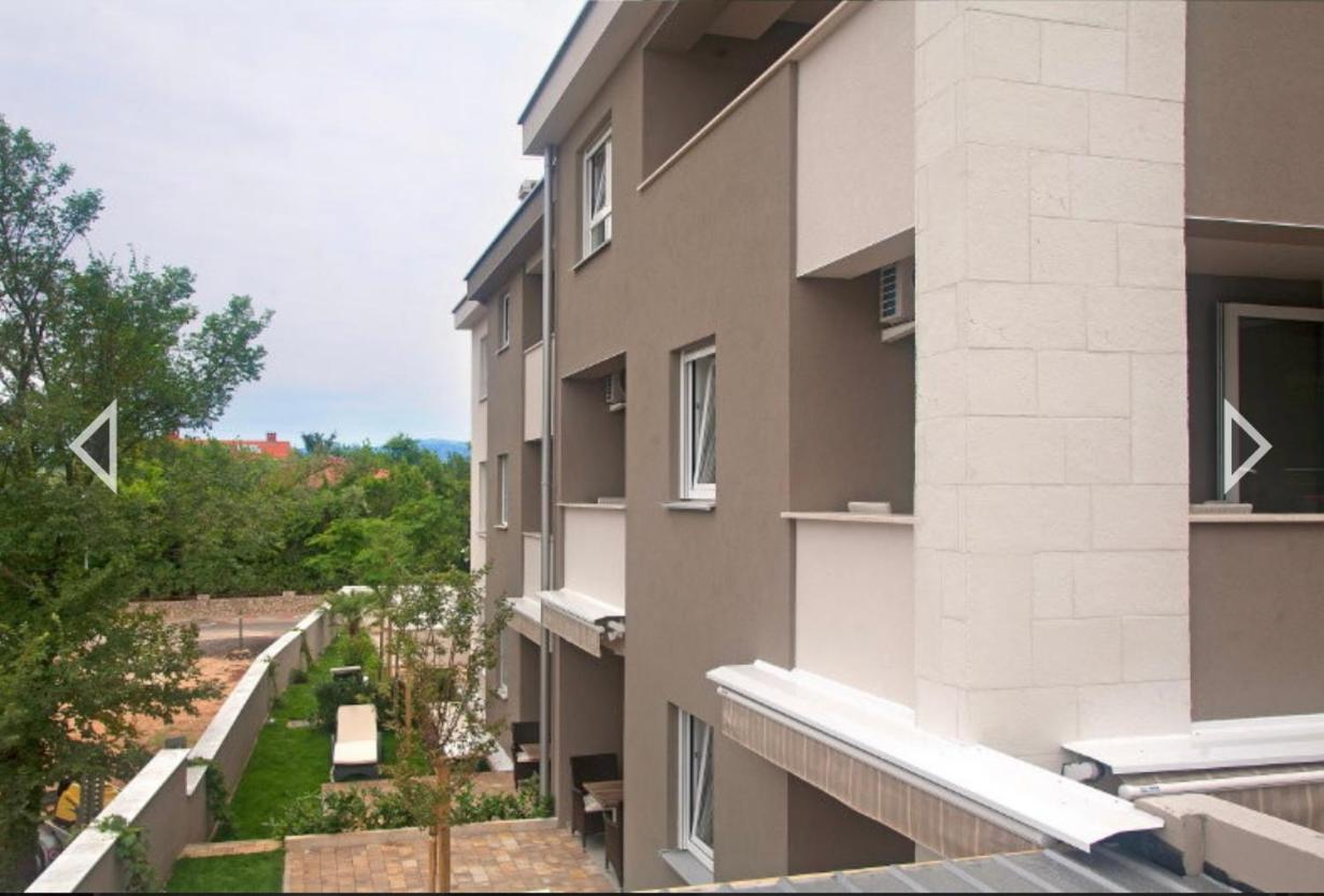 Daska Apartmani Njivice Exterior foto